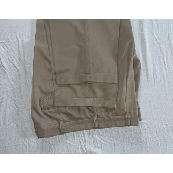 IZOD Pleated Microfiber Chino Dress Pants, Slacks. Brown, Men's 36X30.5. EUC!! - Picture 3 of 9